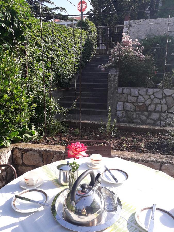 Apartmani Ana Novi V. - Studio Novi Vinodolski Buitenkant foto