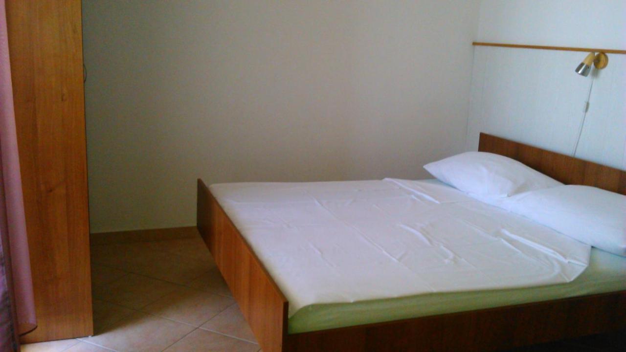 Apartmani Ana Novi V. - Studio Novi Vinodolski Buitenkant foto