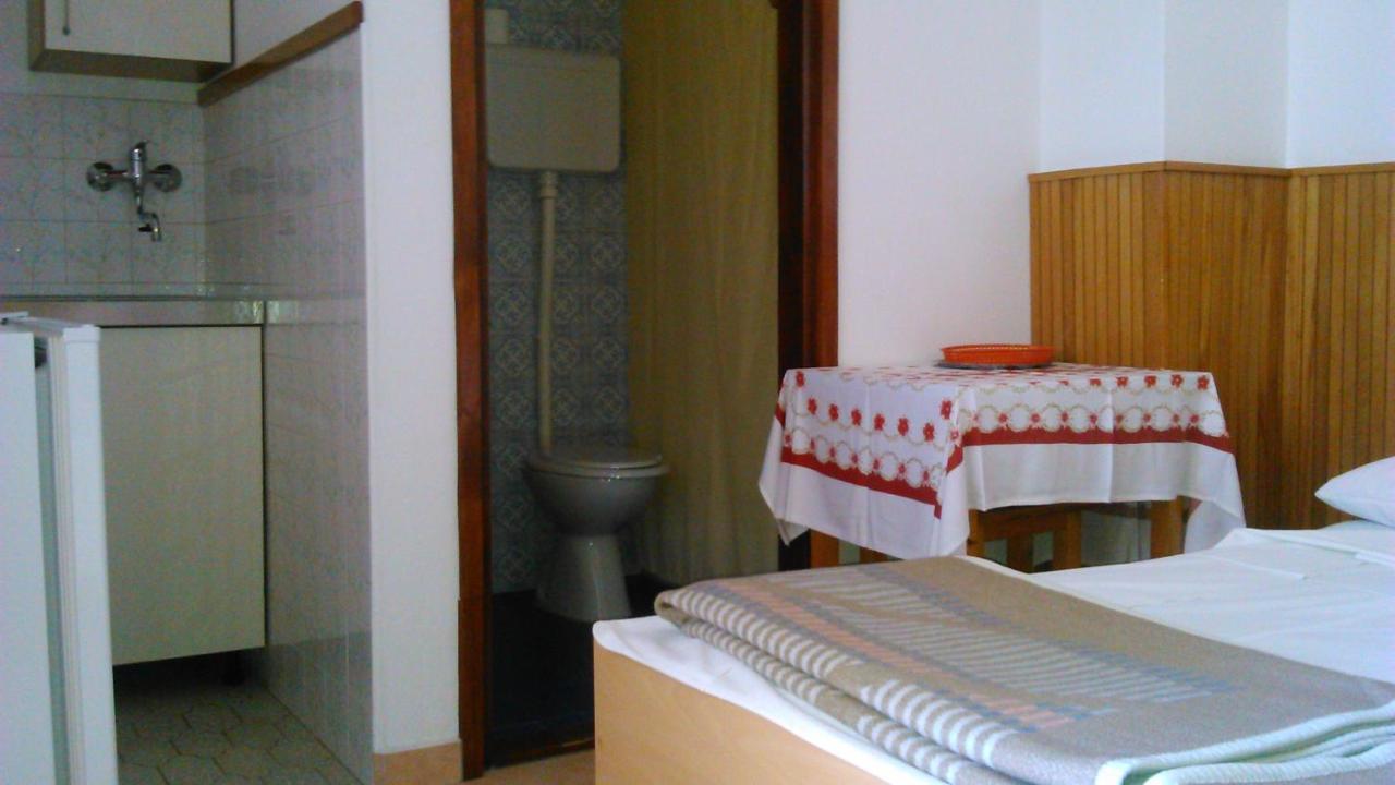Apartmani Ana Novi V. - Studio Novi Vinodolski Buitenkant foto