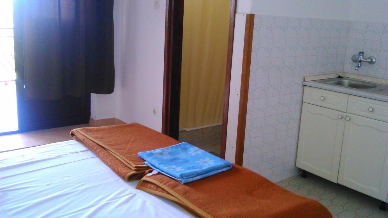 Apartmani Ana Novi V. - Studio Novi Vinodolski Buitenkant foto